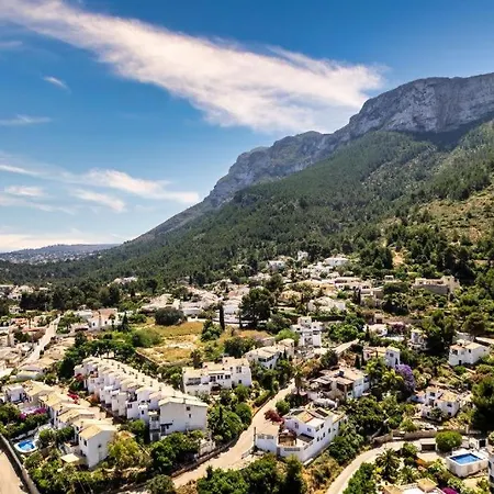 度假居 Maya 德尼亚